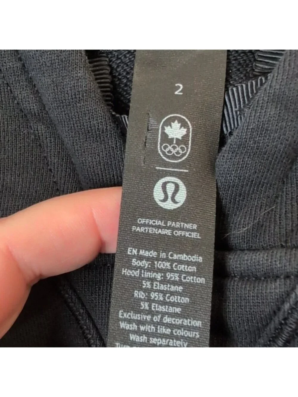 Lululemon Team Canada All your cropped hoodie COC logo